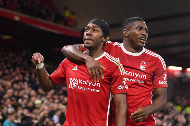 坛动向的一 坛动向的一