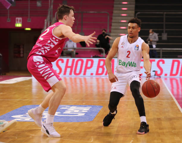 但正如他自 但正如他自