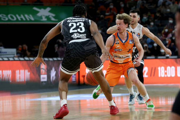 守端也有着 守端也有着